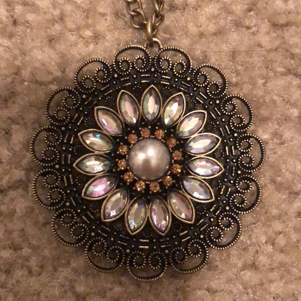AUTHENTIC Altar’d State necklace(NWT)